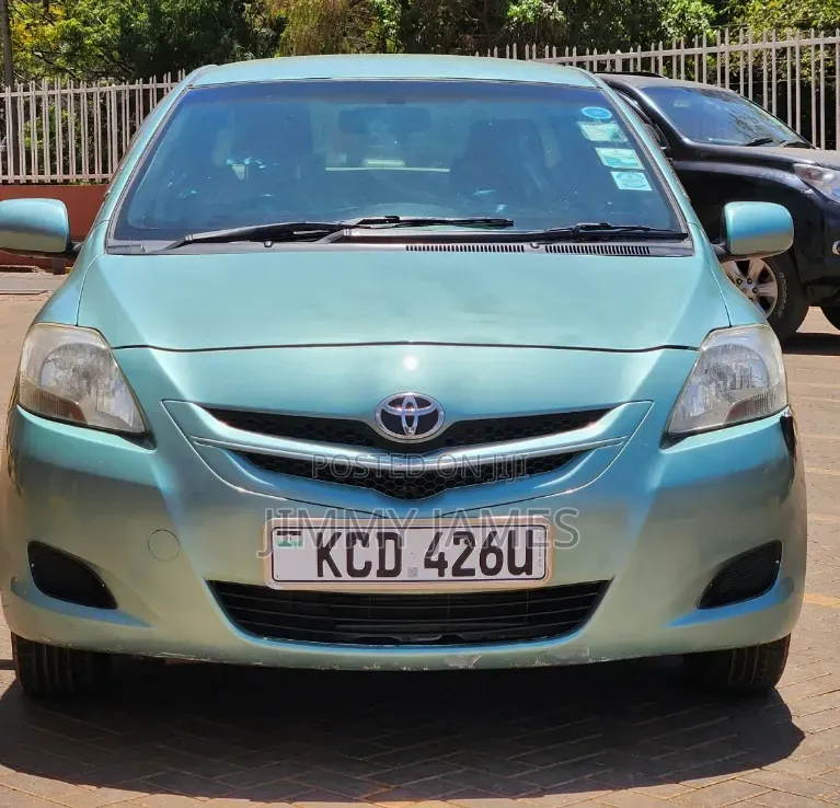 Toyota Belta 2008 Green