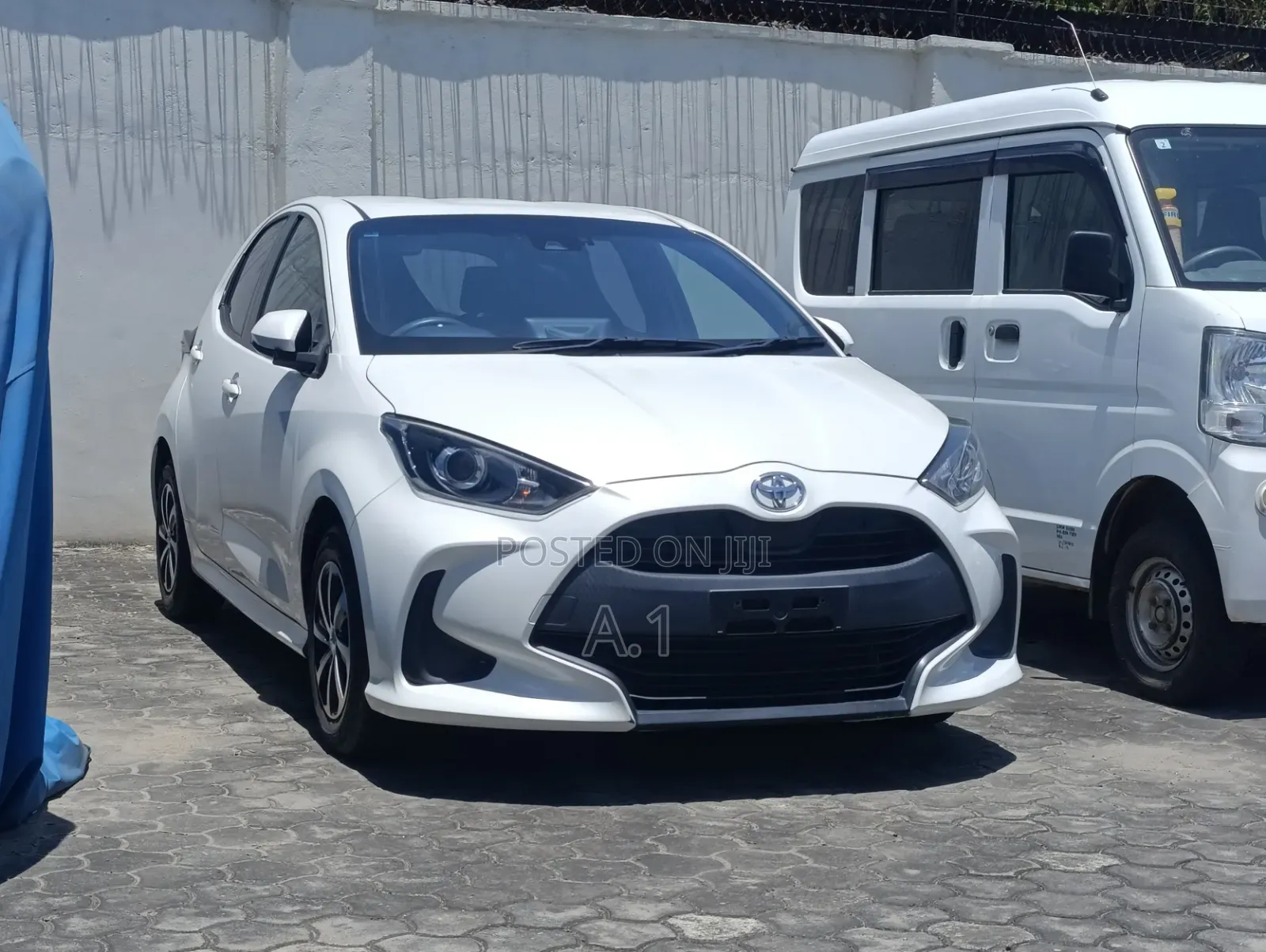 Toyota Yaris 2020 Pearl
