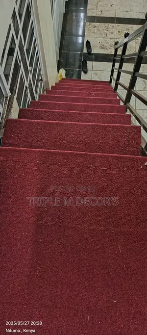 4mm Wall to Wall Carpet Maroon Delta for Staircases