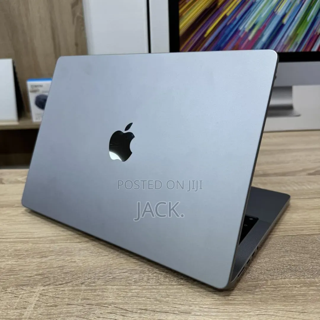 Laptop Apple MacBook Pro 2021 M1 Max 32GB Apple M1 Max SSD 2T