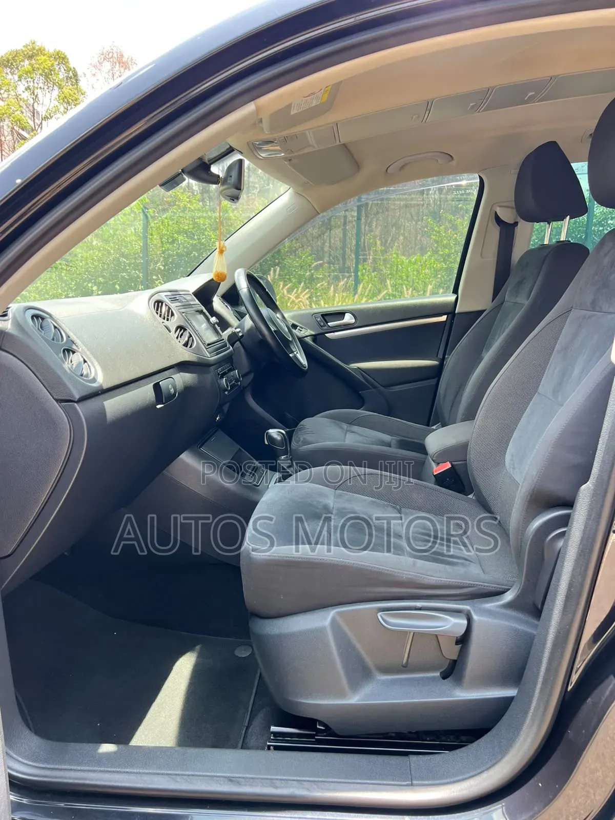 Volkswagen Tiguan R-Line 4dr SUV (2.0L 4cyl Turbo 6A) 2015 Black