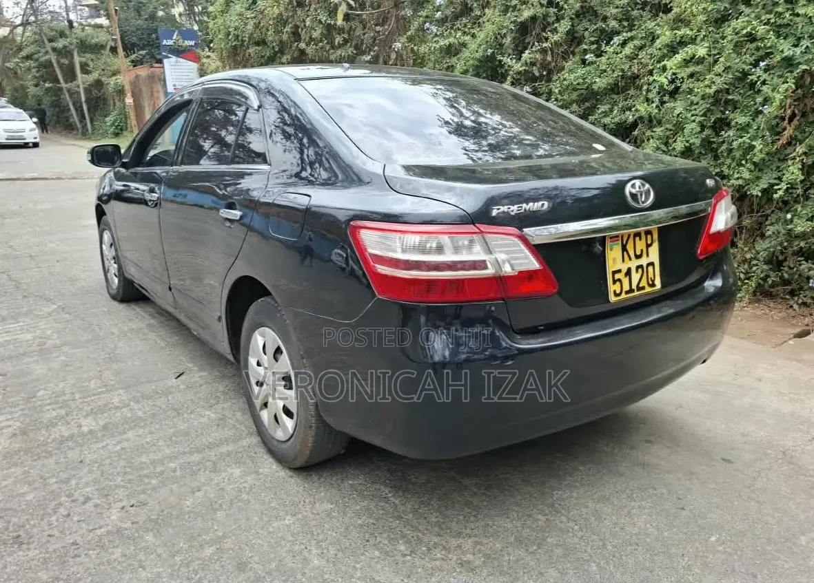 Toyota Premio 2011 Black