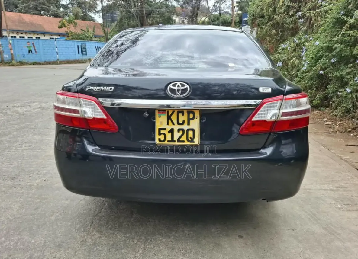 Toyota Premio 2011 Black