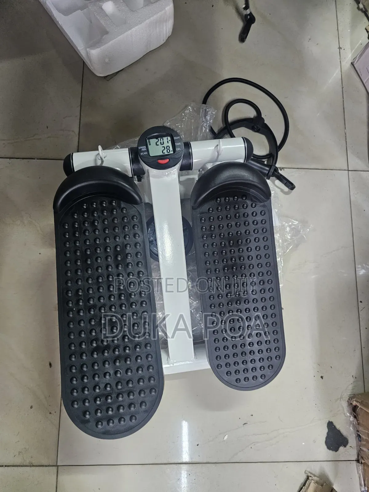 Ministepper Exercise Machine With Counter and Resistance Buds