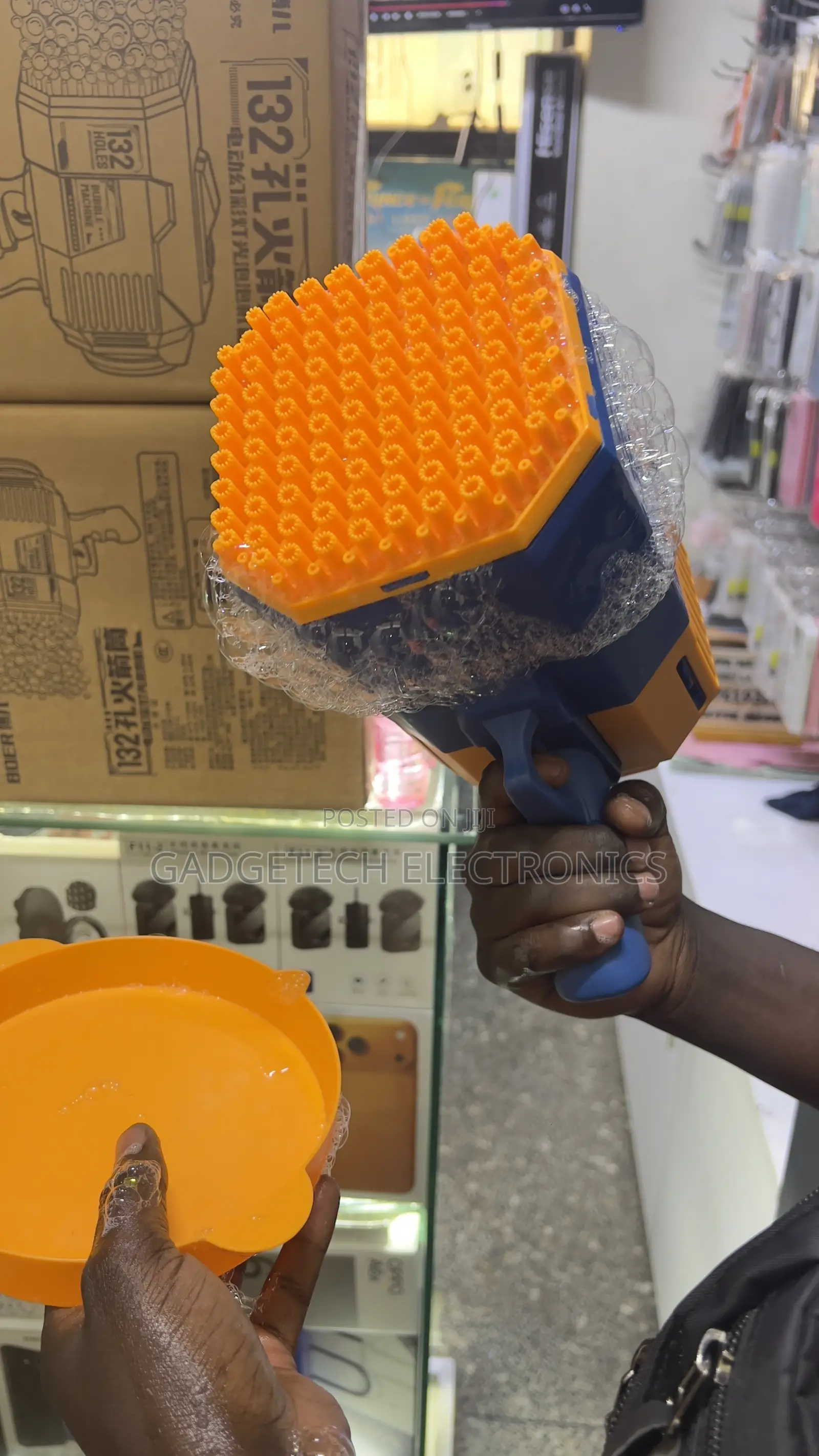 132 Holes Rechargeable Bubbles Machine