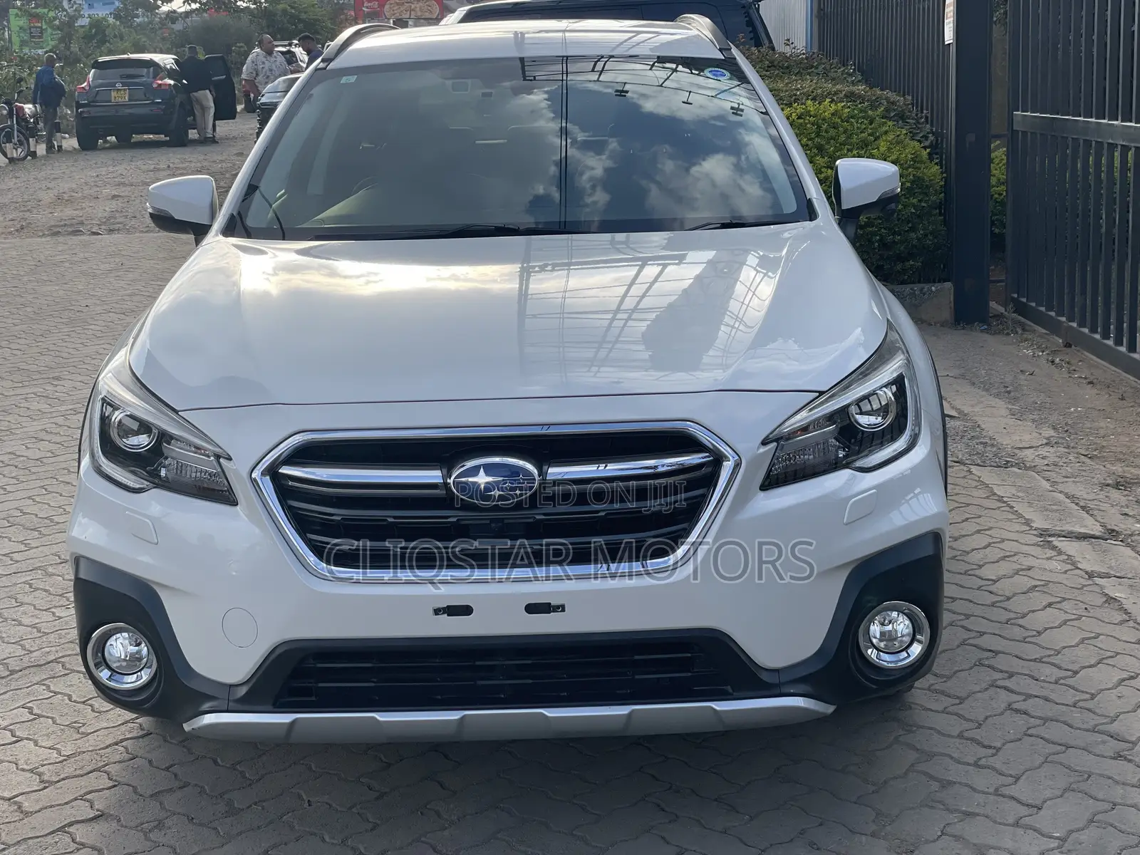 Subaru Outback 2.5i Premium AWD 2019 White