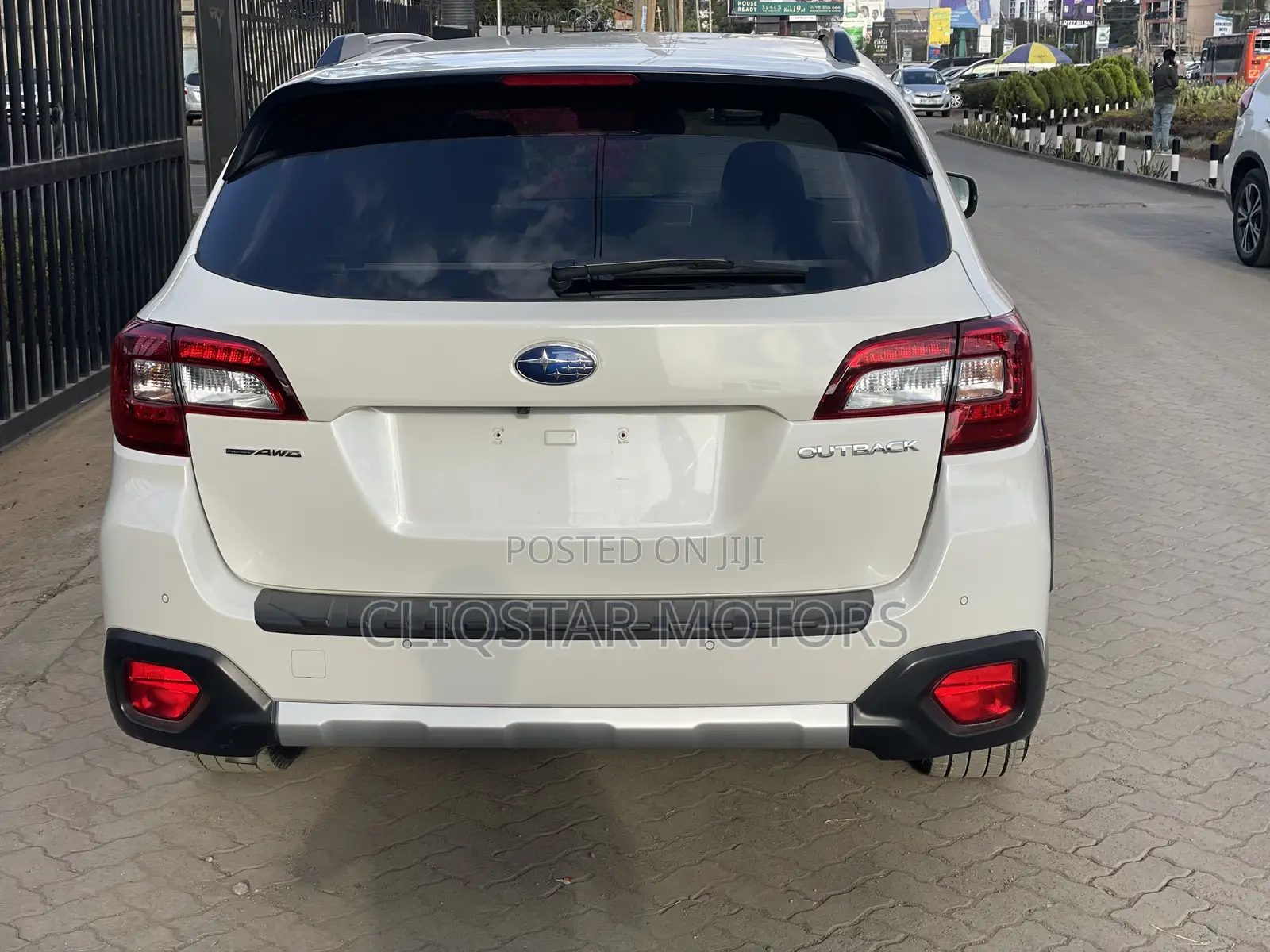 Subaru Outback 2.5i Premium AWD 2019 White