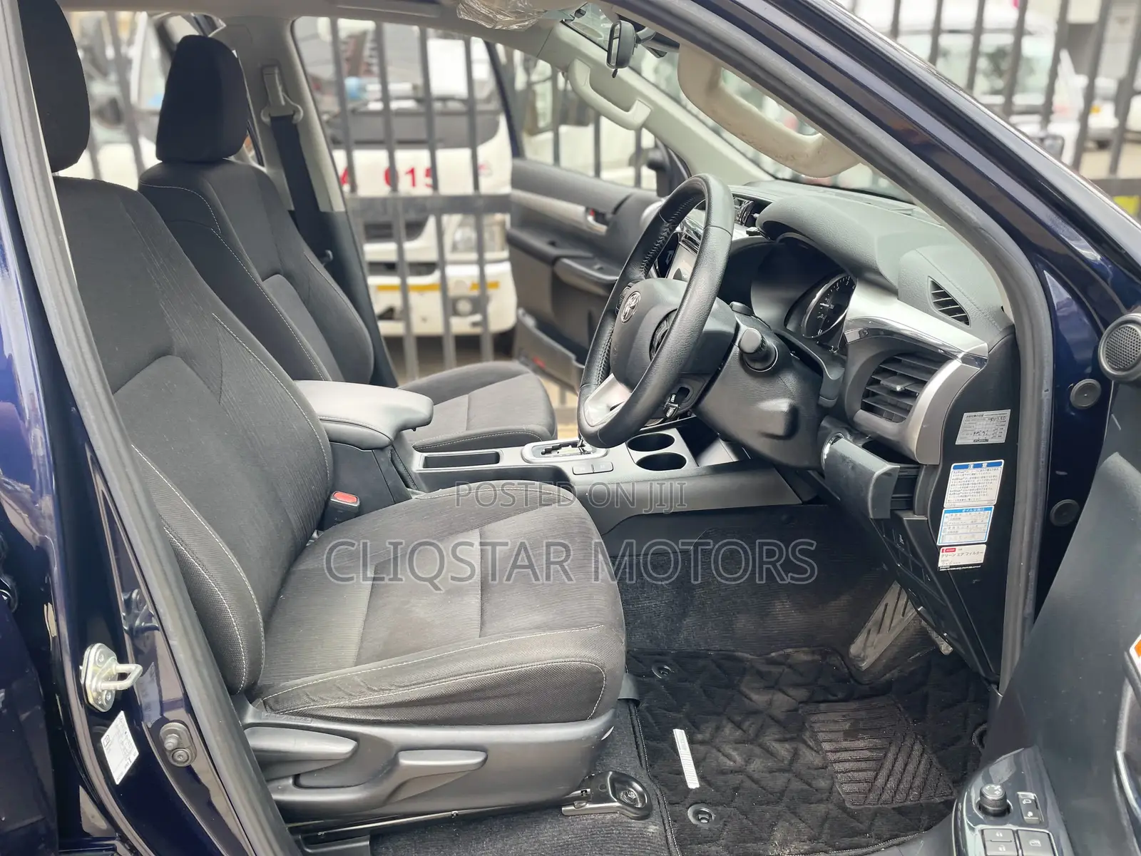Toyota Hilux Revo Double Cab Deisel 2.4 AWD 2022 Blue