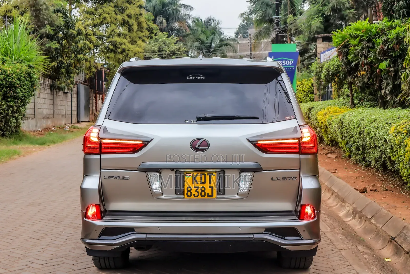 Lexus LX 2017 Silver