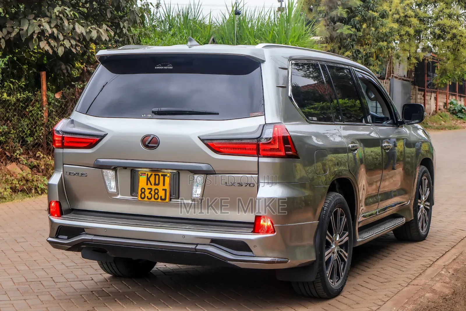 Lexus LX 2017 Silver
