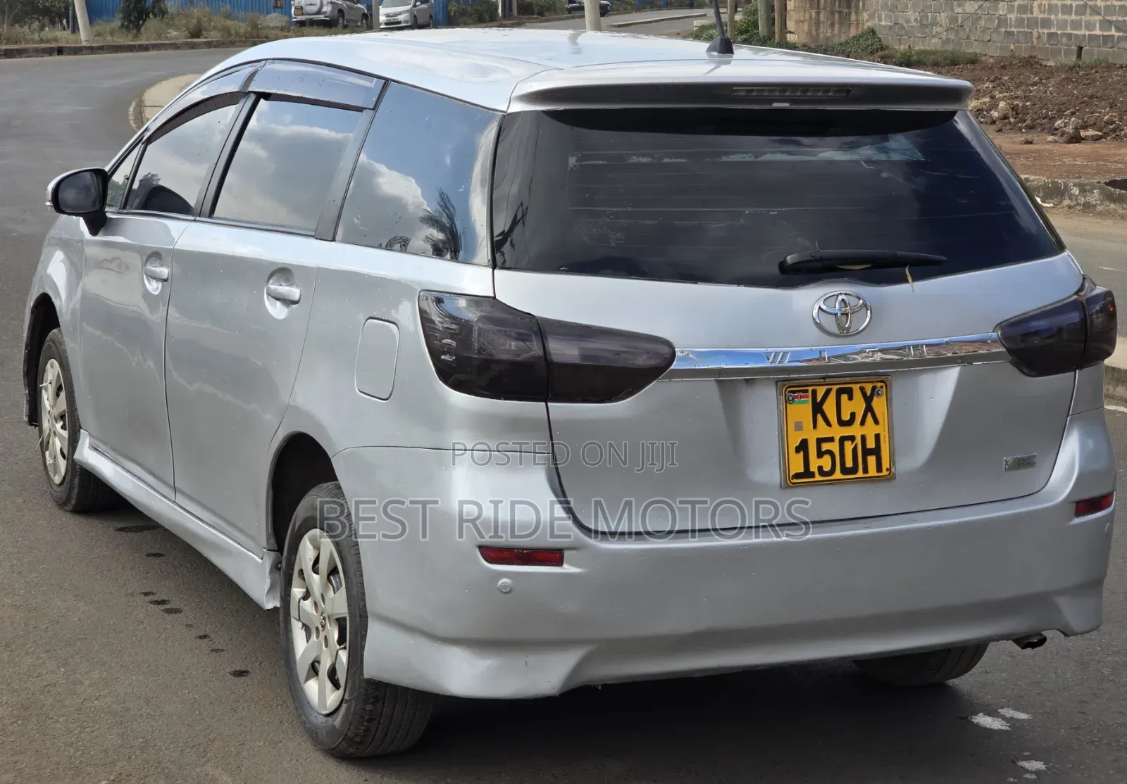 Toyota Wish 2012