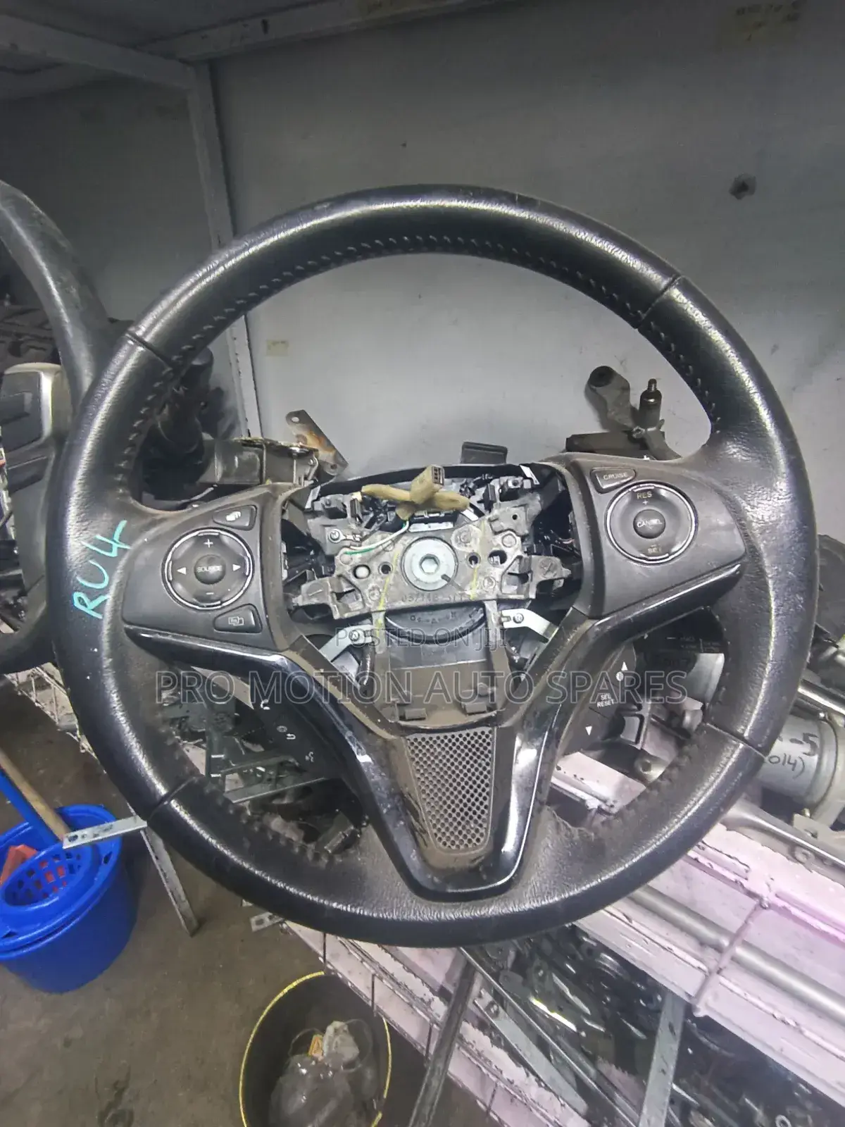 Honda Vezel / Fit Steering Column With Steering Wheel (RU4 / GK5)