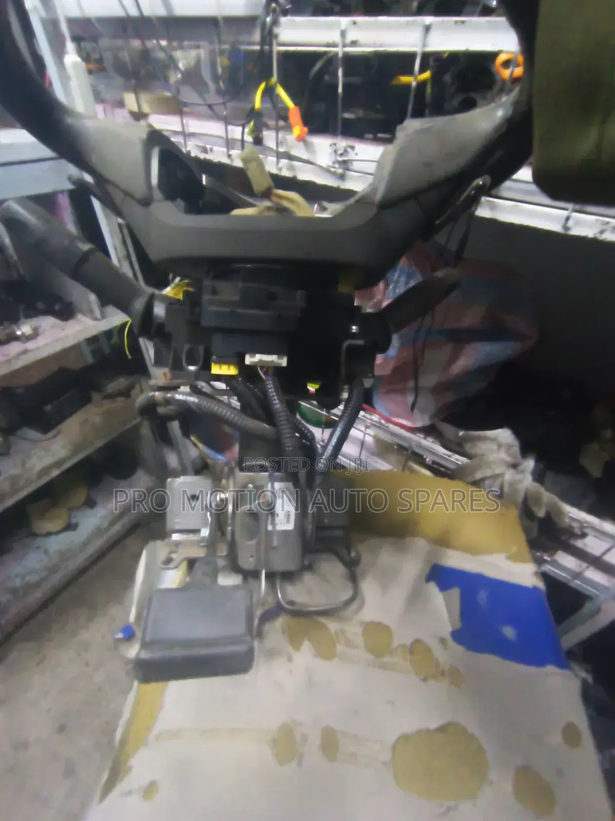Honda Vezel / Fit Steering Column With Steering Wheel (RU4 / GK5)