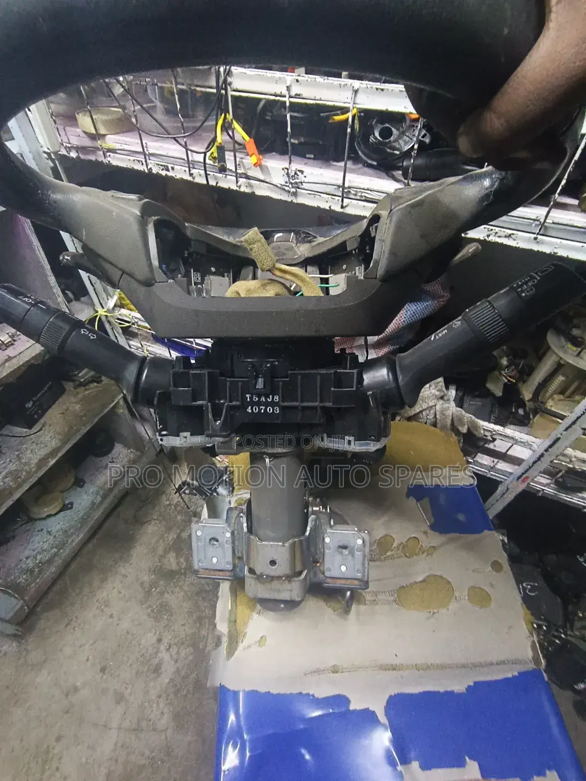 Honda Vezel / Fit Steering Column With Steering Wheel (RU4 / GK5)