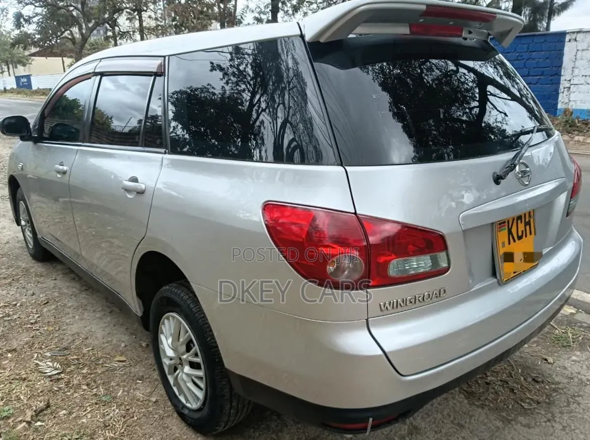Nissan Wingroad 2009 Silver