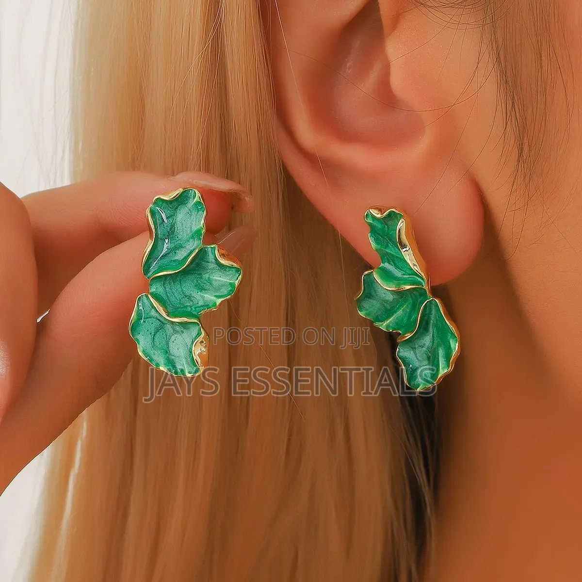 Stay Stylish With Our Elegant Earrings