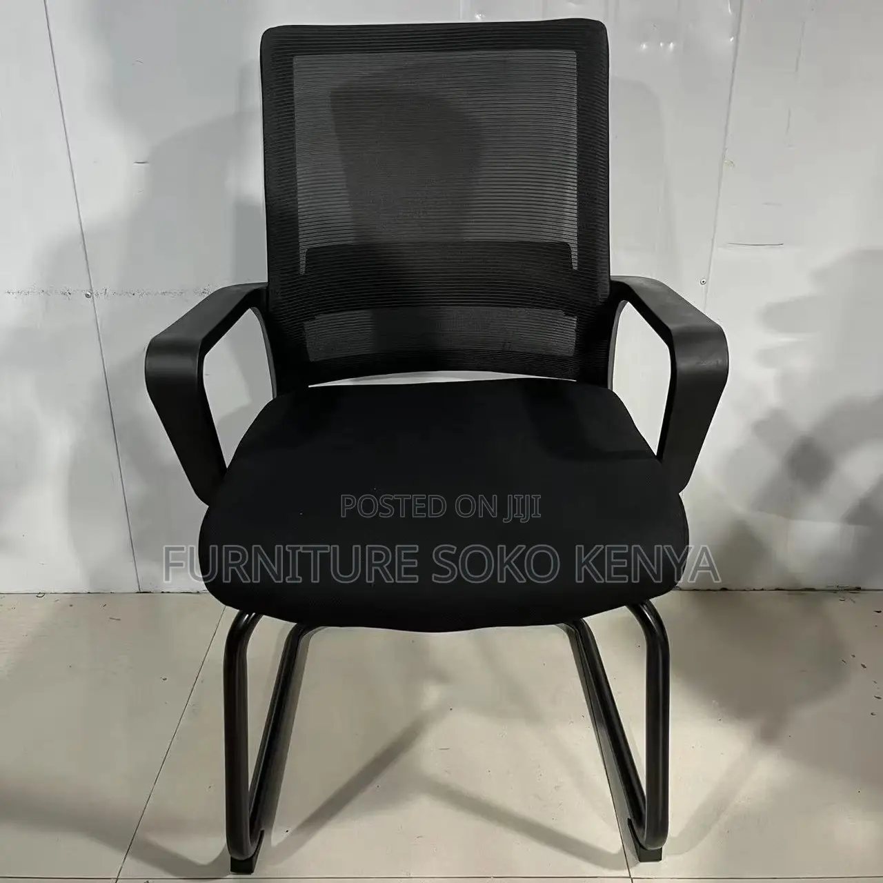 Office Chair : Black Mesh Office Visitor & Waiting Chair
