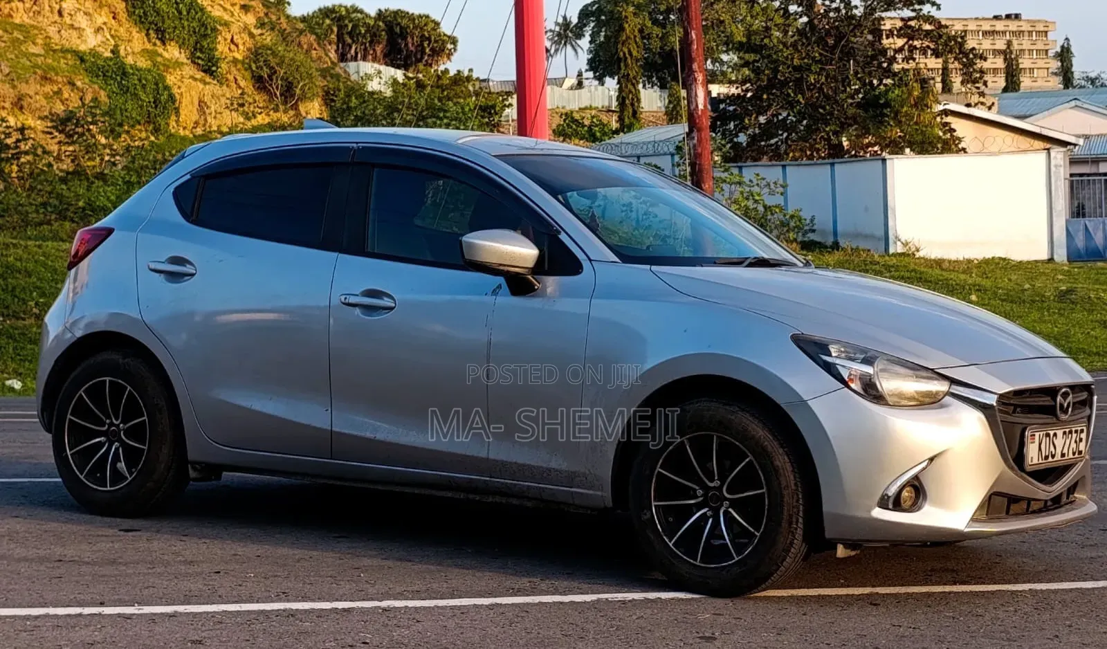 Mazda Demio 2017 Silver