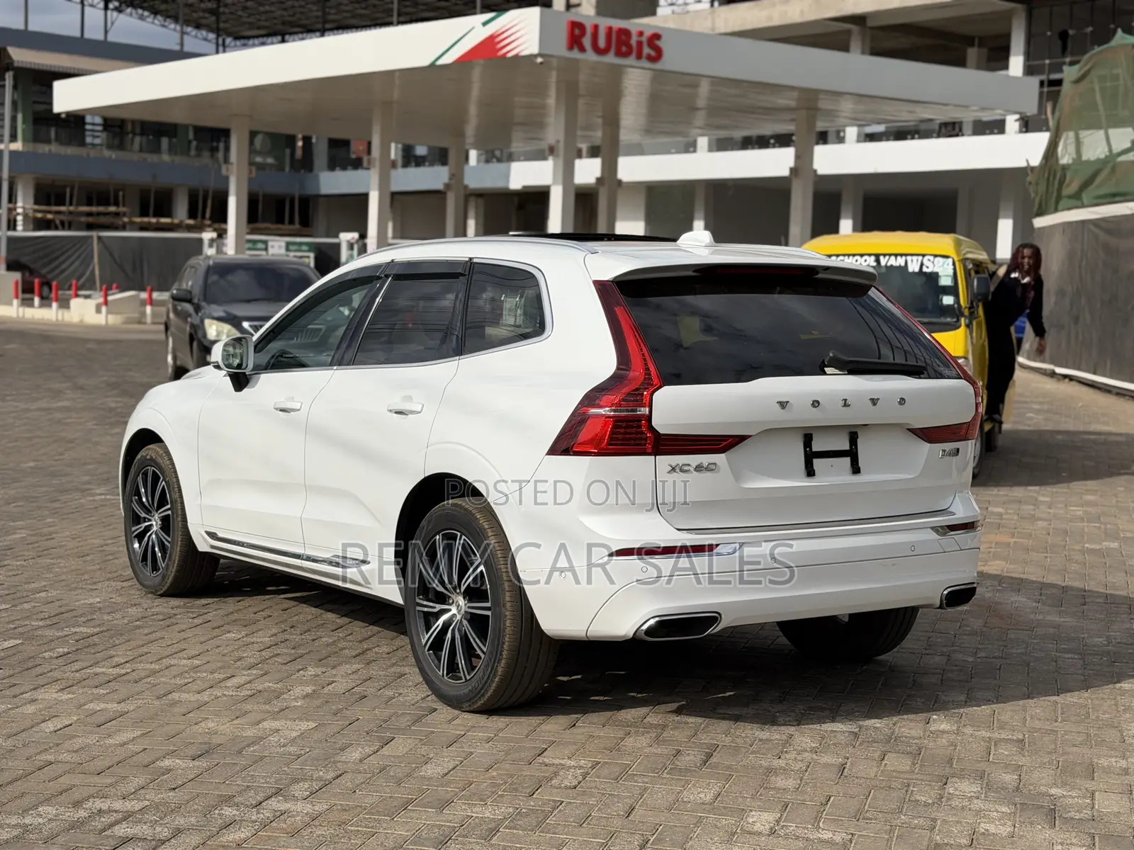 Volvo XC60 2018 White