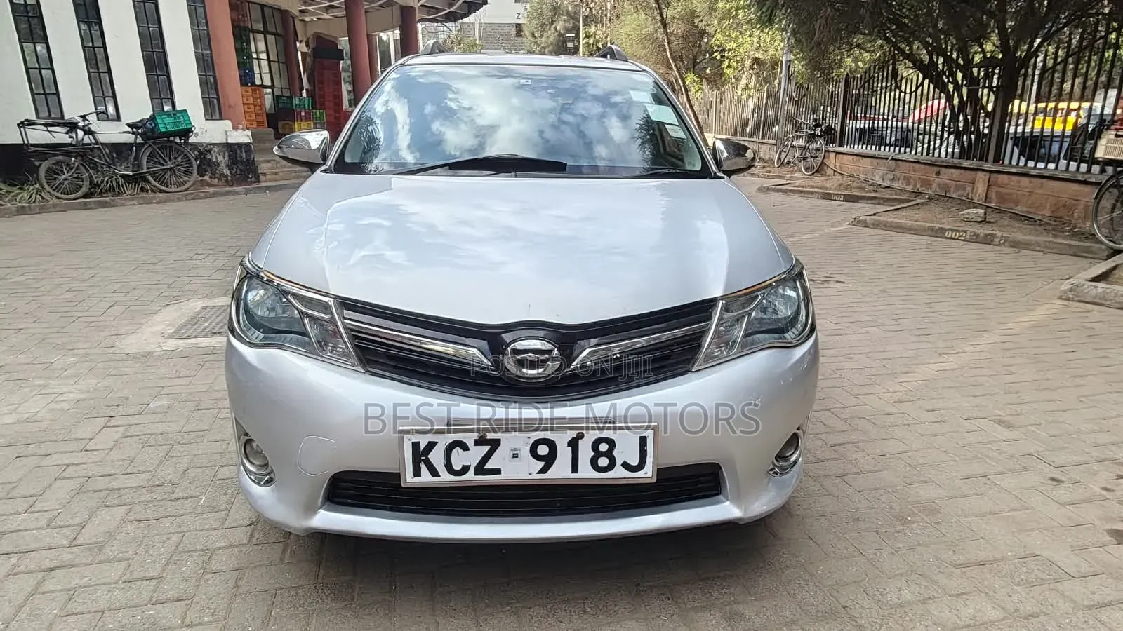 Toyota Corolla Fielder 2013 Silver