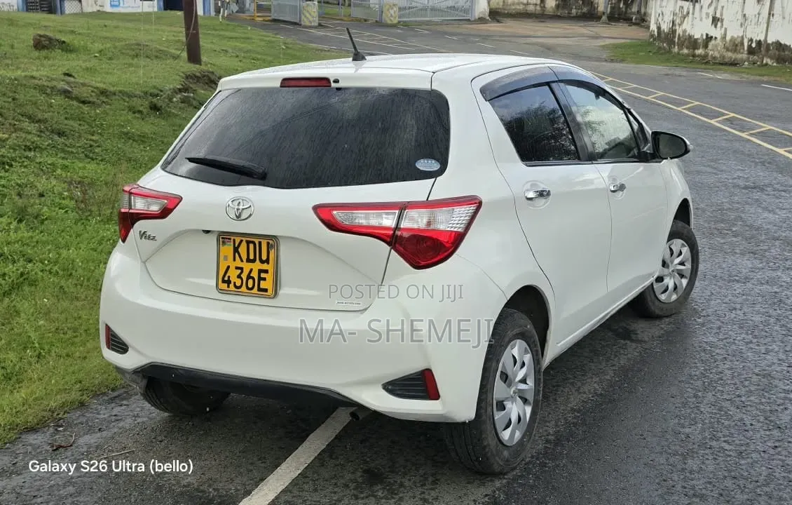 Toyota Vitz 1.0 FWD 5dr 2019 Pearl