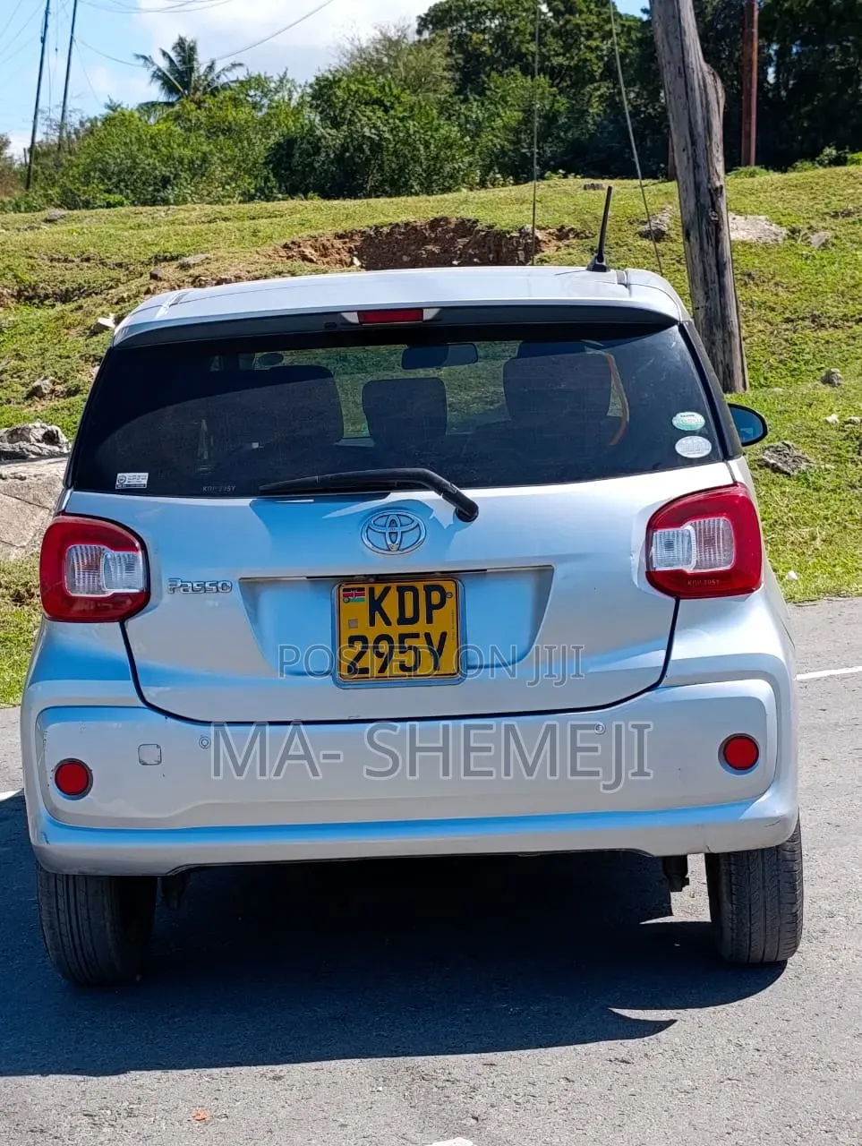 Toyota Passo 1.0 FWD 2017 Silver