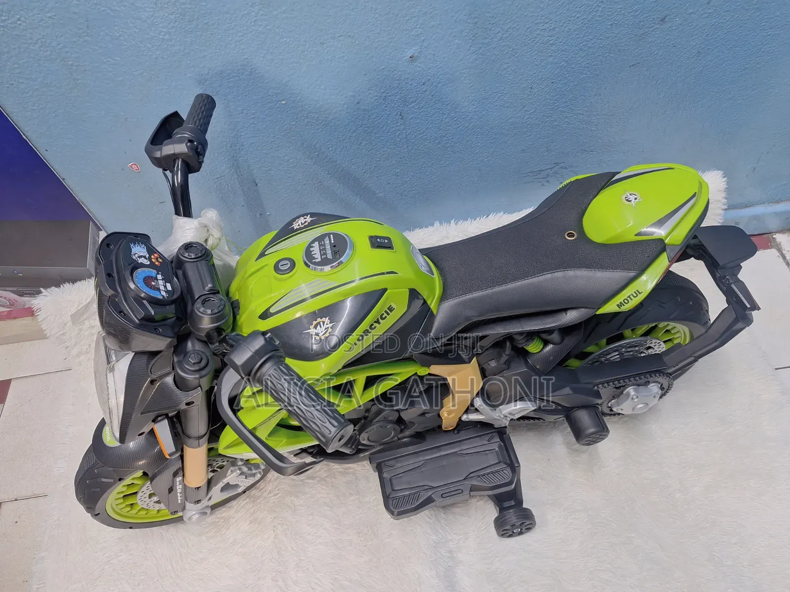 Kids Motorcycle 5 to 12yrs With Keys