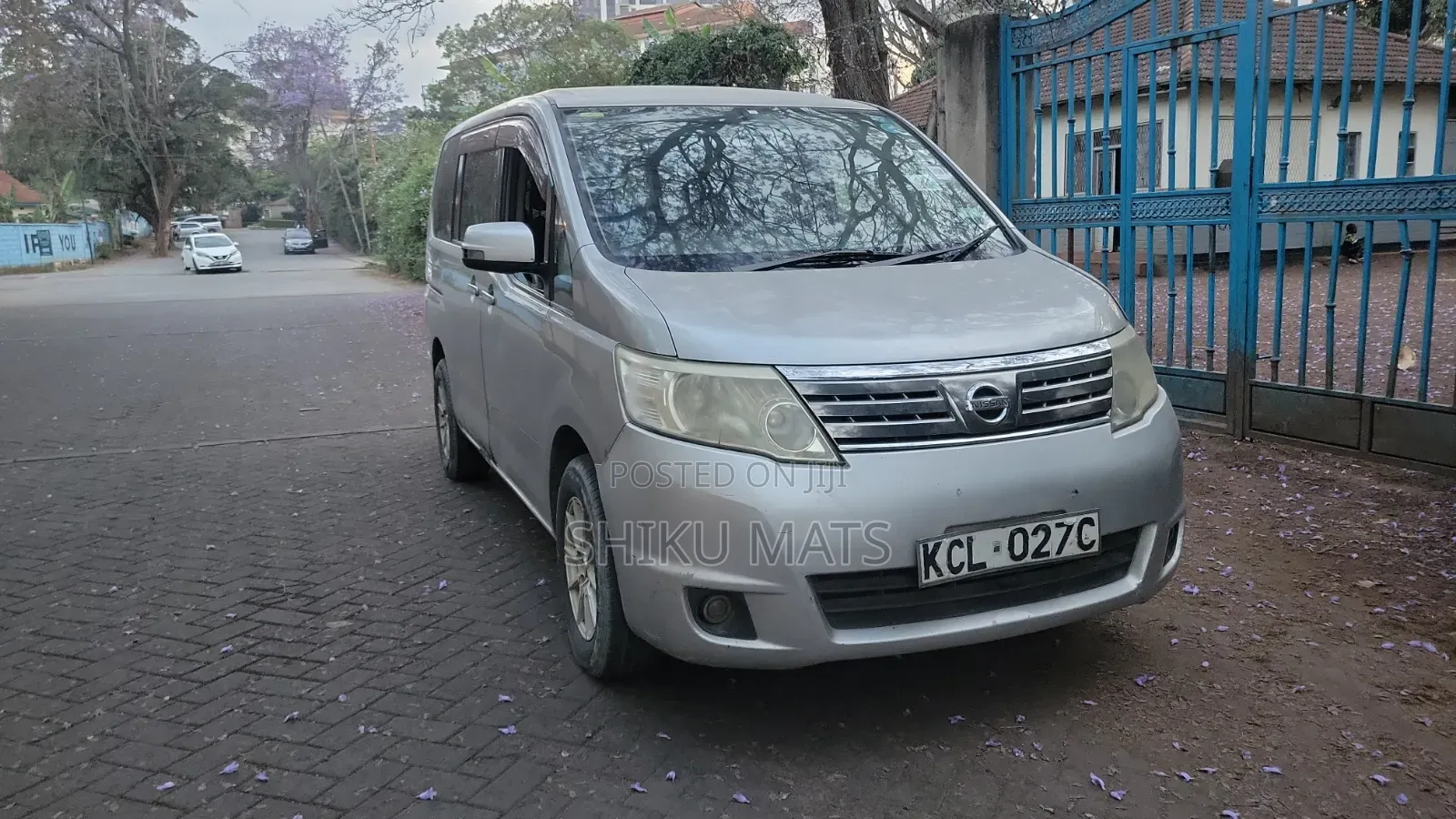 Nissan Serena 2010 Gray