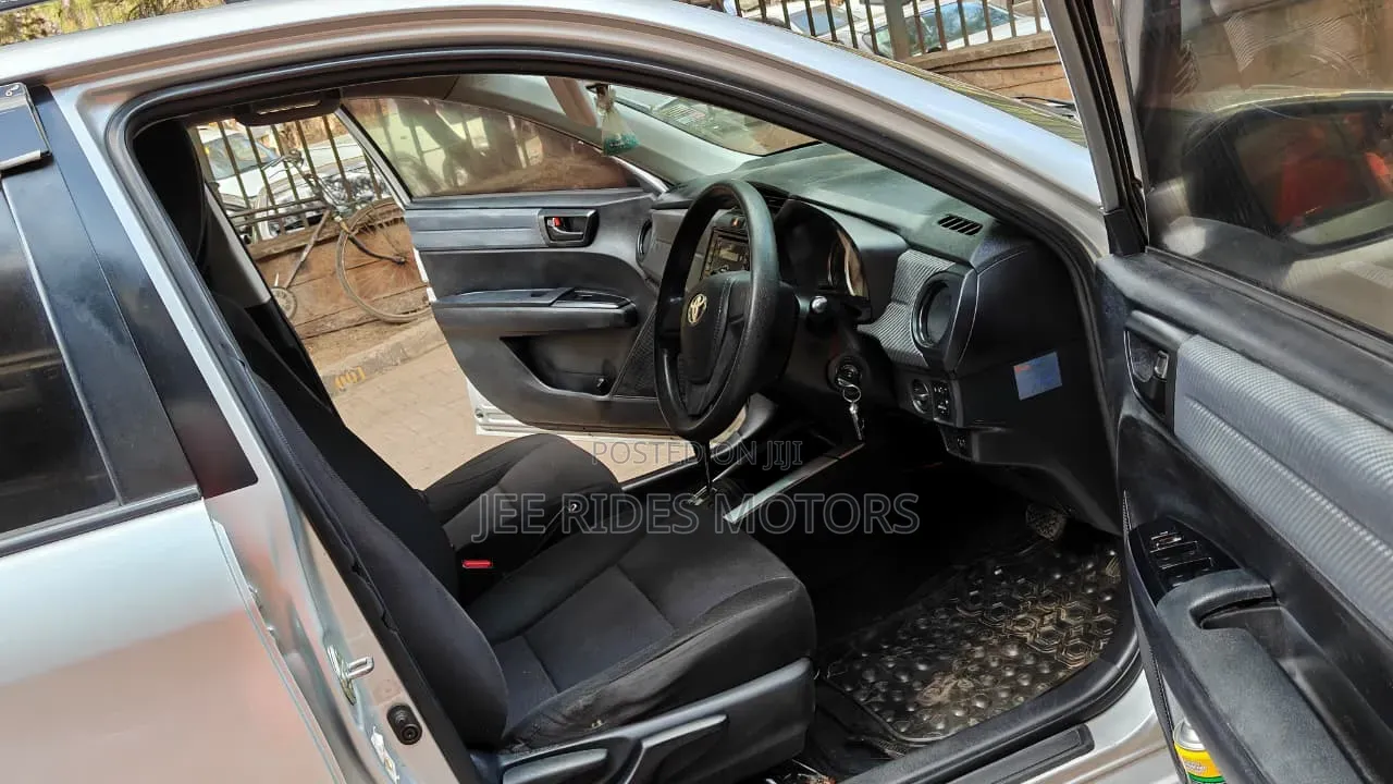 Toyota Corolla Fielder 2013 Green