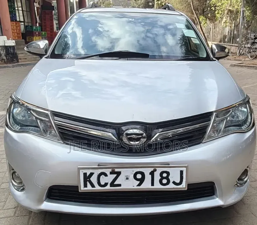 Toyota Corolla Fielder 2013 Green