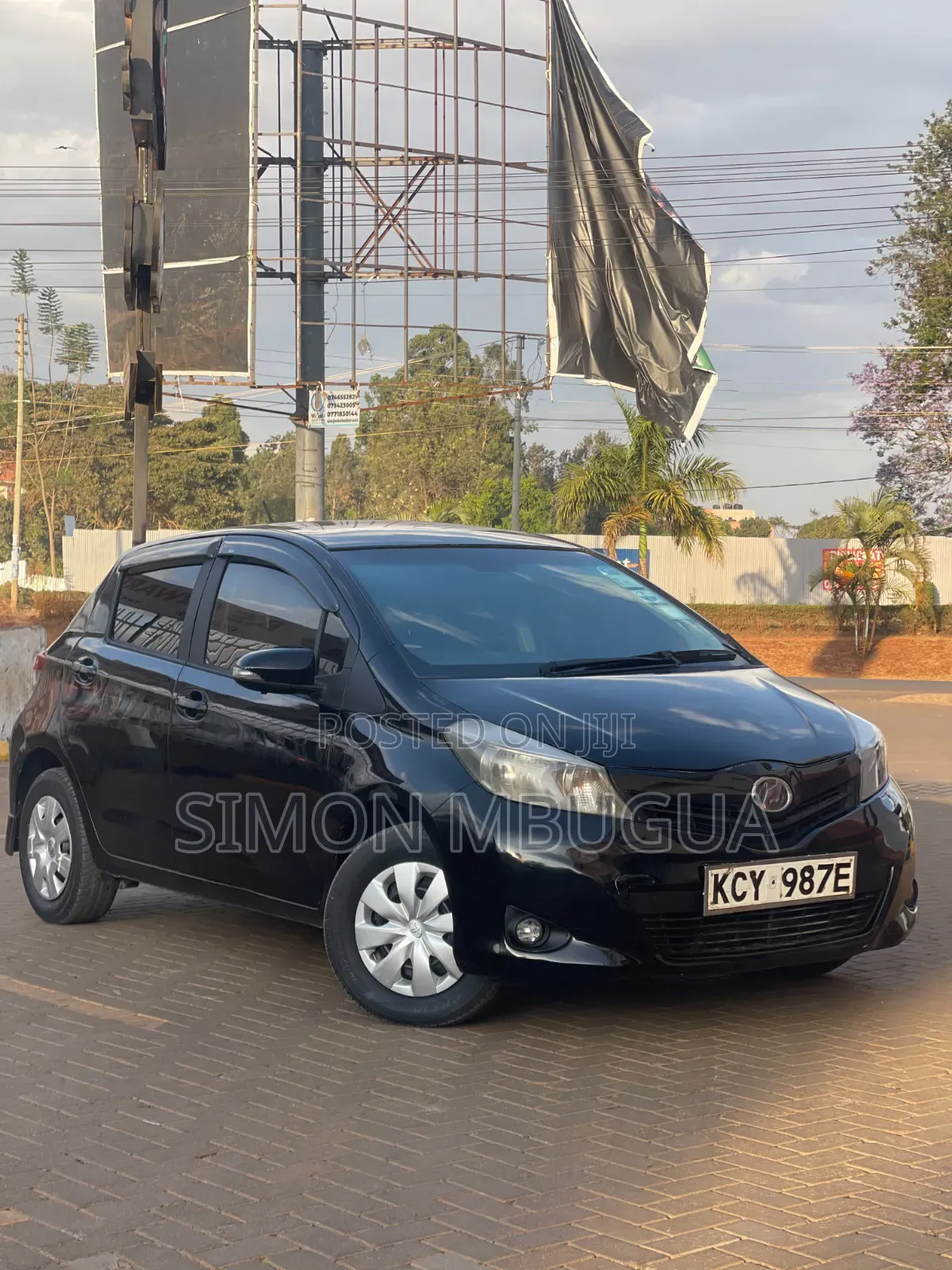 Toyota Vitz 2012 Black