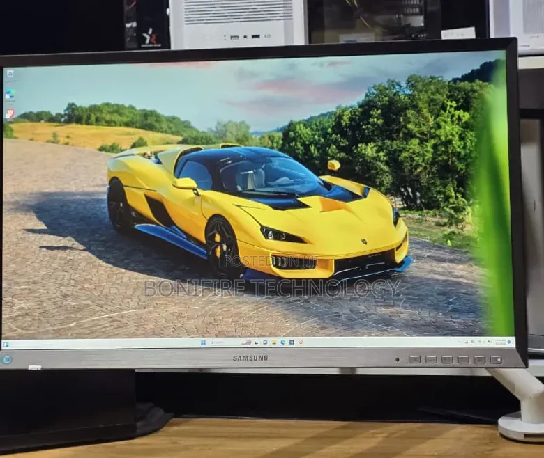 Samsung S27D850T 27 Inch Ips 2k Display (2560*1440) 60 Hz 100%
