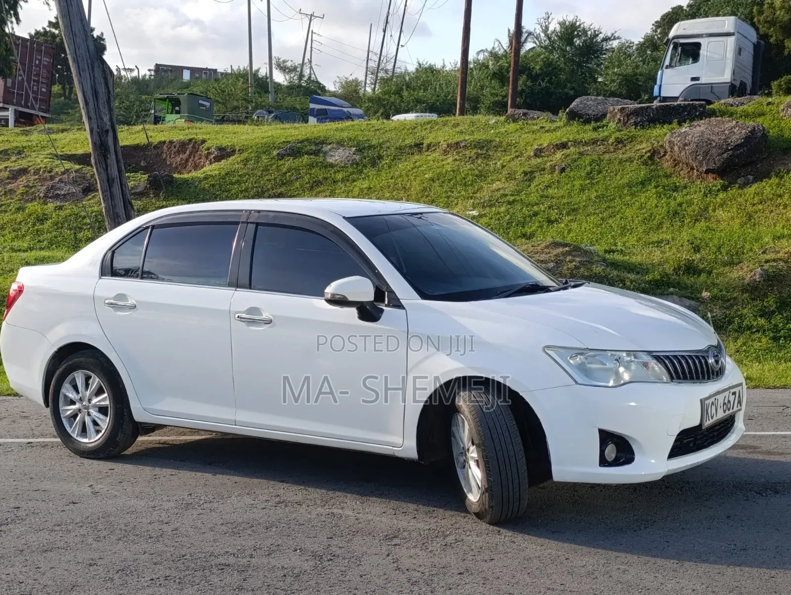 Toyota Axio 1.5 G 2WD 2012 White