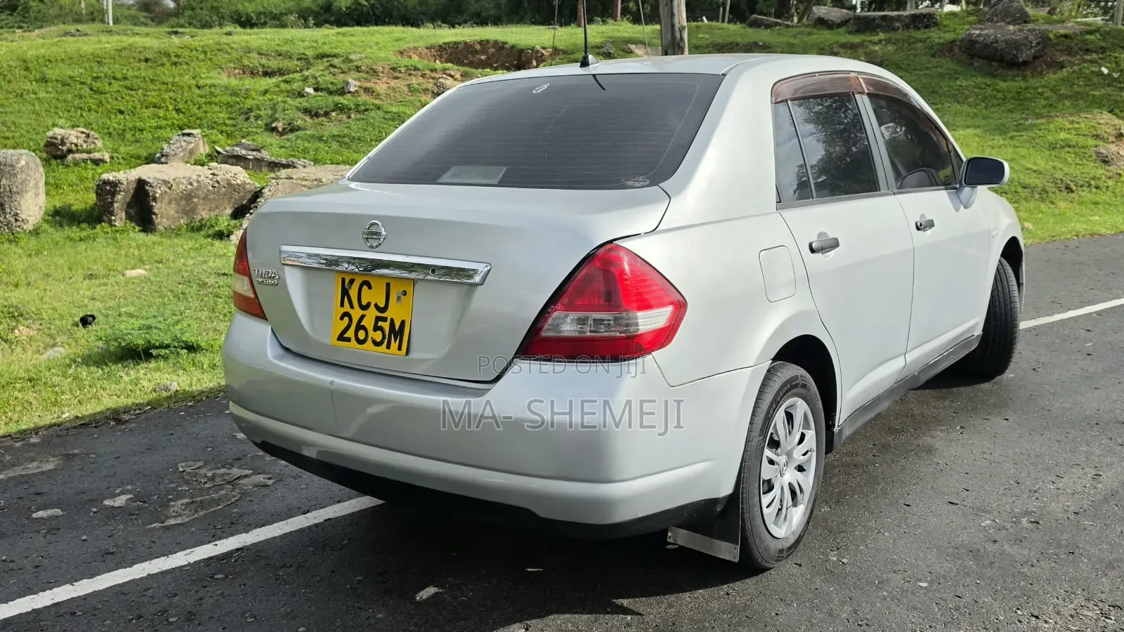 Nissan Tiida 1.5L 16V 2010 Silver