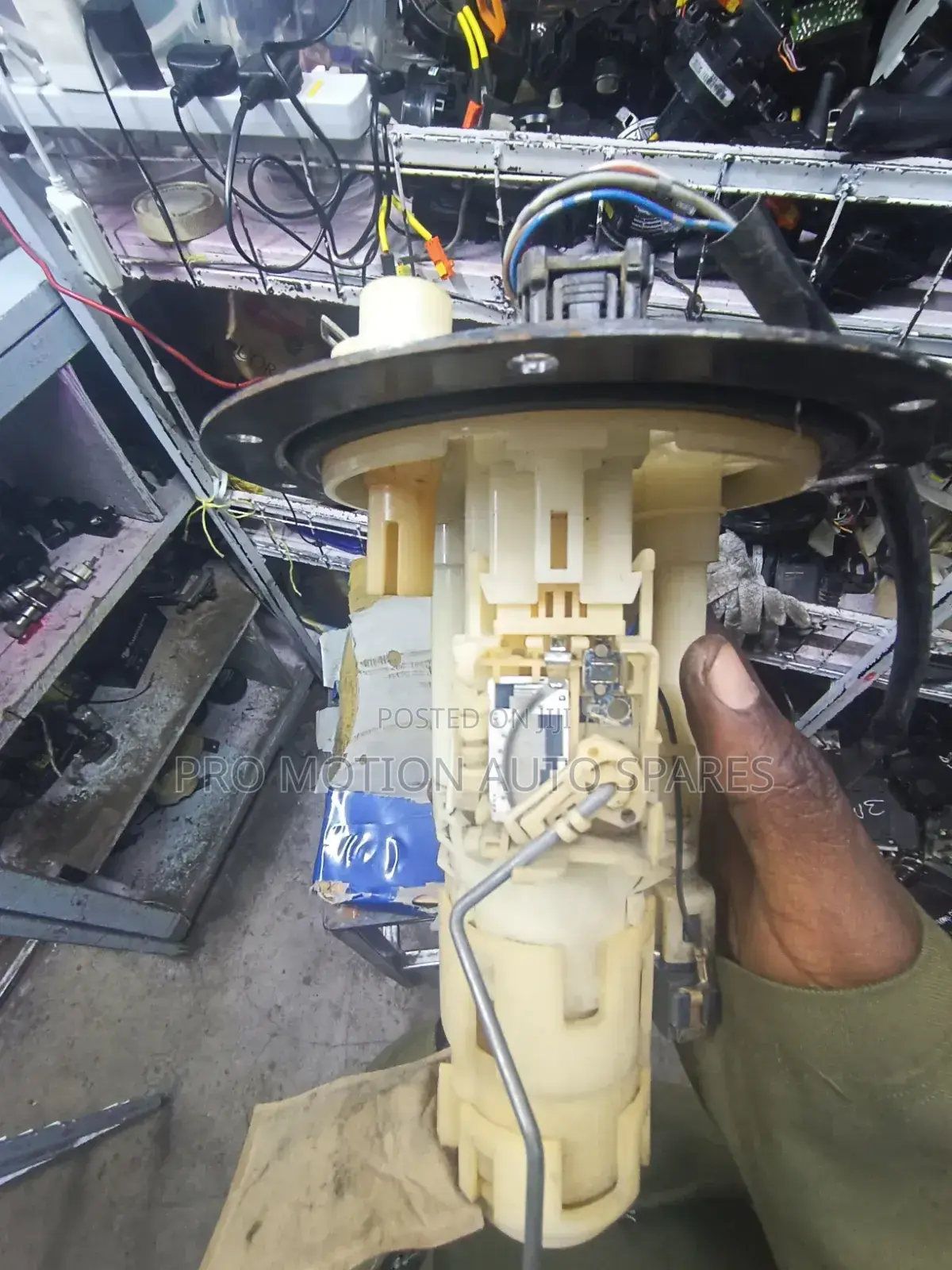 Ex-Japan Fuel Pump for Daihatsu Move, Mira, Esse, Tanto