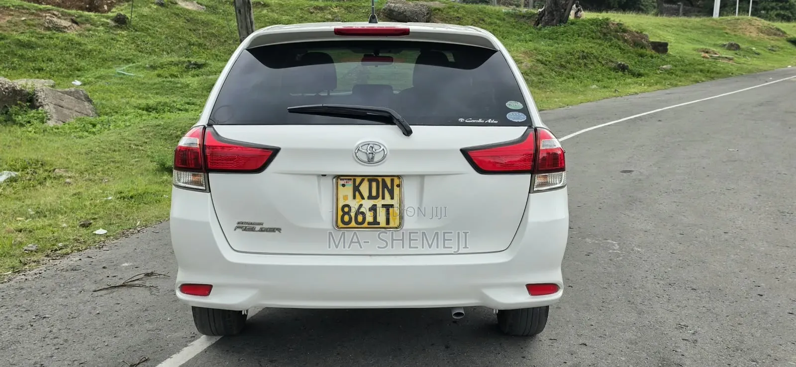 Toyota Corolla Fielder 1.5 Petrol FWD 2016 Pearl
