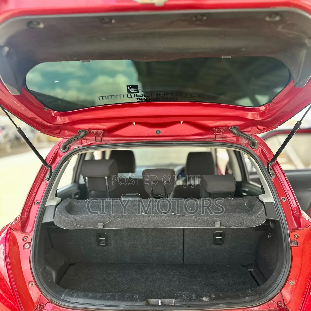 Suzuki Swift 1.4 2012 Red