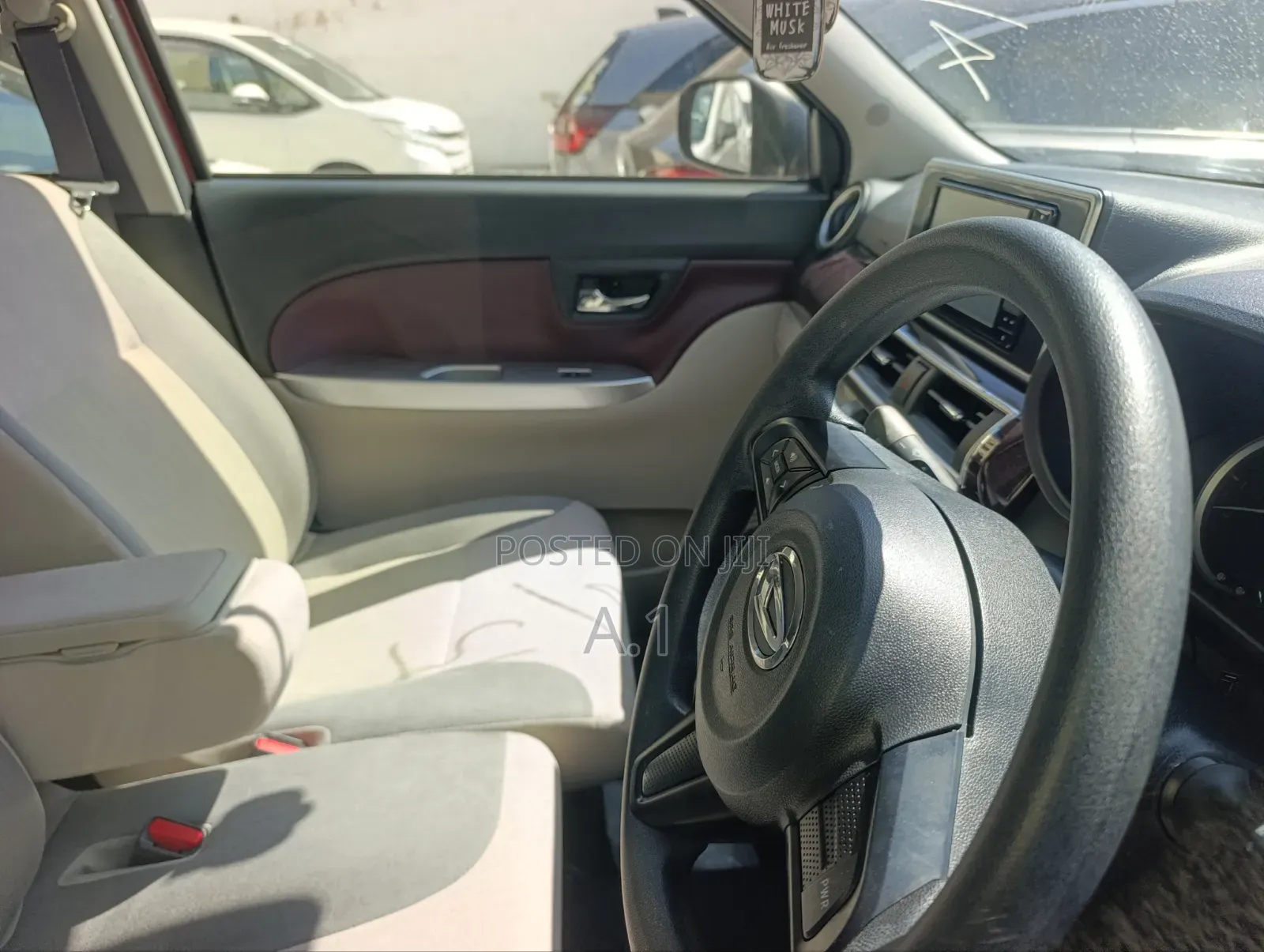 Daihatsu Cast 660 FWD 2019 Maroon