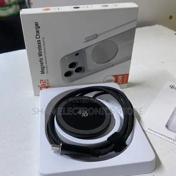 Q12 Wireless Phone Charging Pad With Magnetic Attachment
