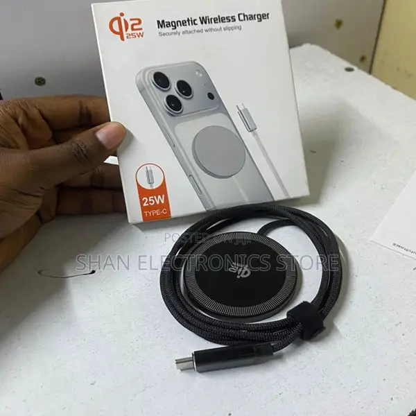 Q12 Wireless Phone Charging Pad With Magnetic Attachment