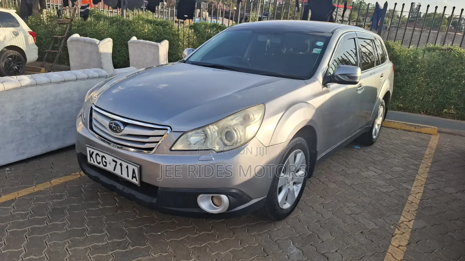 Subaru Outback 2.5i 2010 Gray