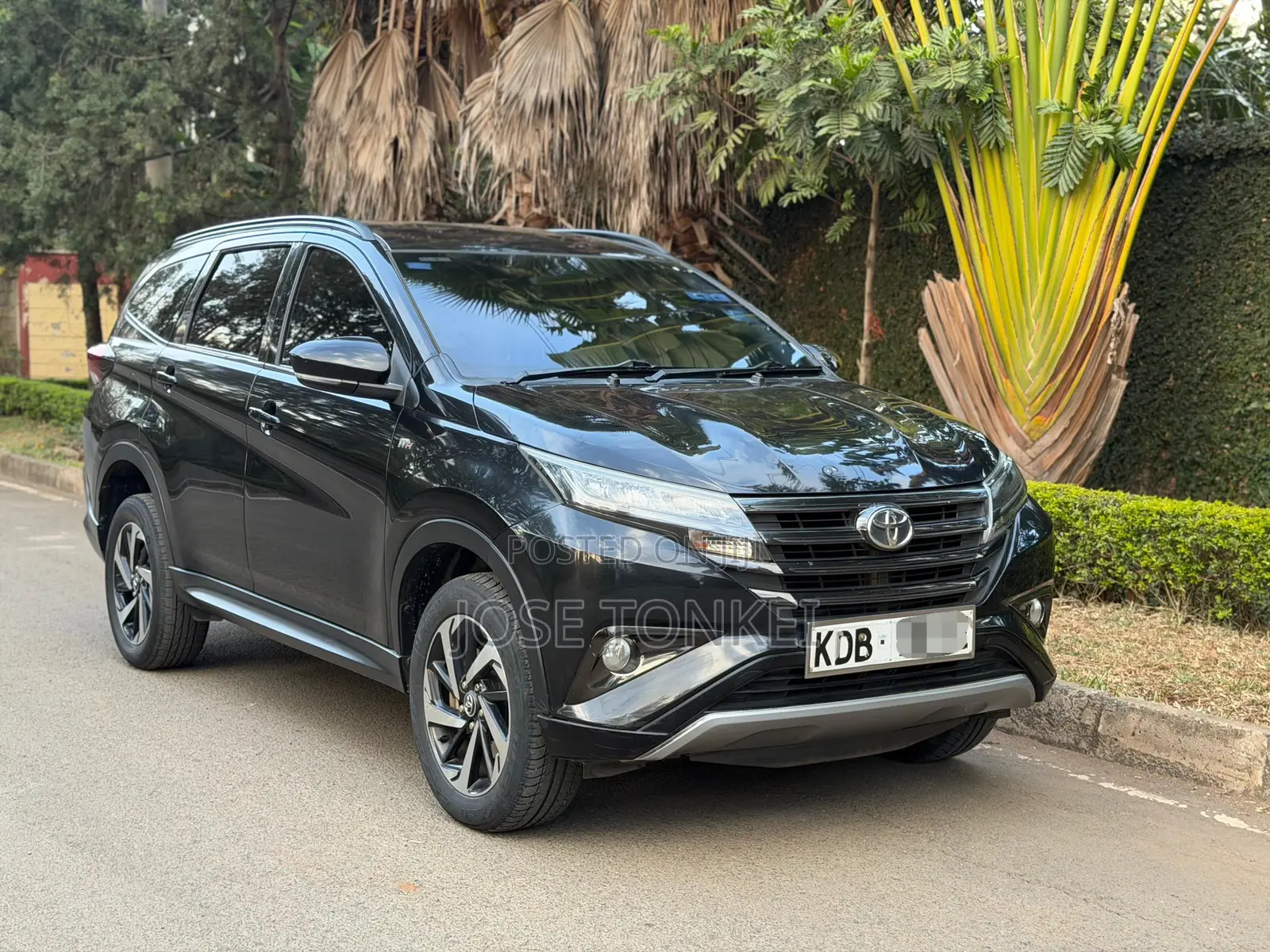 Toyota Rush 1.5 AWD 2020 Black