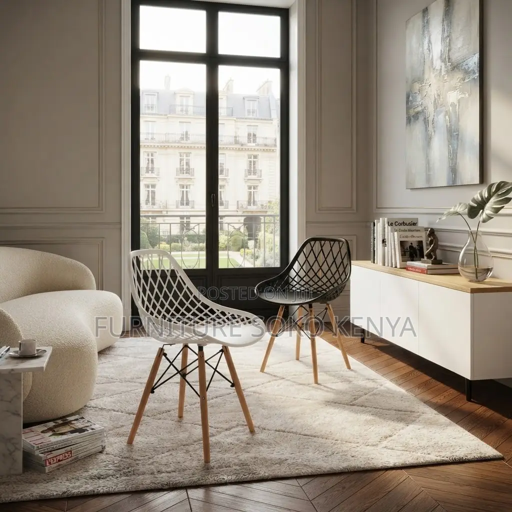 Dining Chair: Multipurpose Nordic Style Plastic Chair