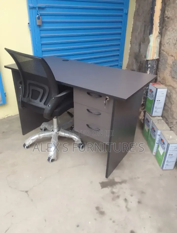 Modern Office Desk Chair Set
