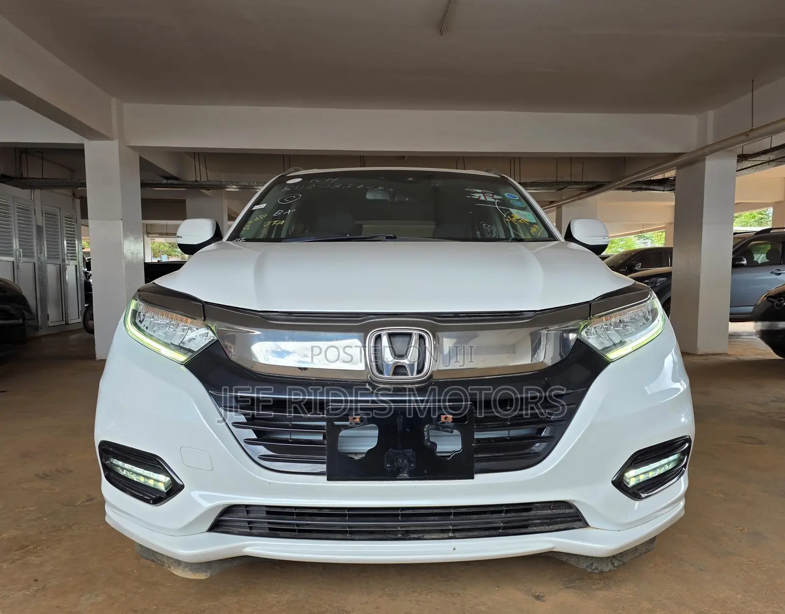 Honda Vezel 1.5 2WD 2019 White