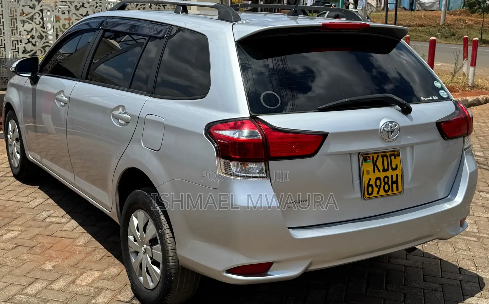 Toyota Corolla Fielder 1.5 Petrol FWD 2015 Silver