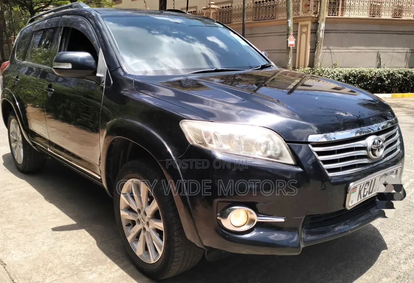 Toyota Vanguard 2012 Black