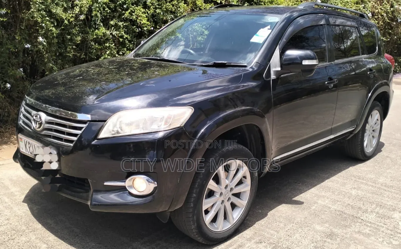 Toyota Vanguard 2012 Black