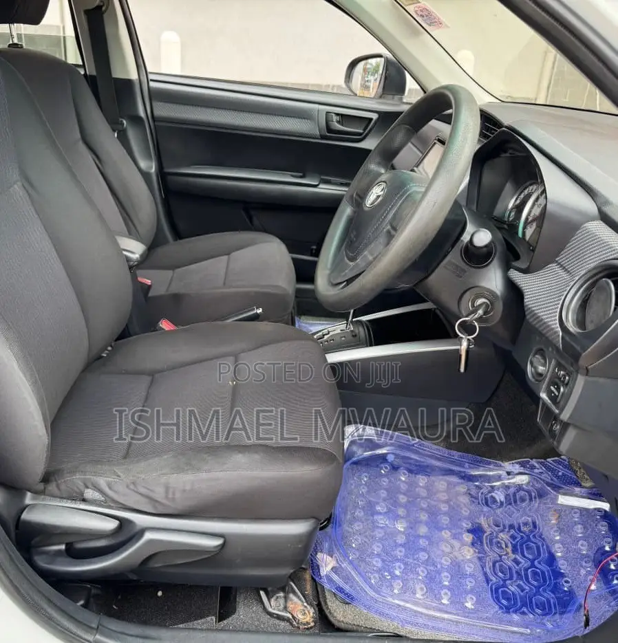 Toyota Corolla Fielder 1.5 Petrol FWD 2012 White