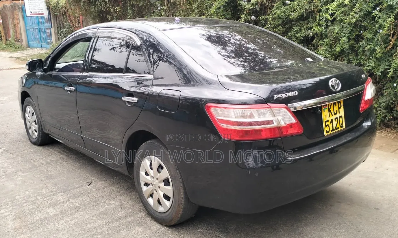 Toyota Premio 2011 Maroon